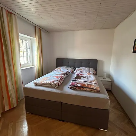 Weberhaus Im Zirbenland Apartamento *